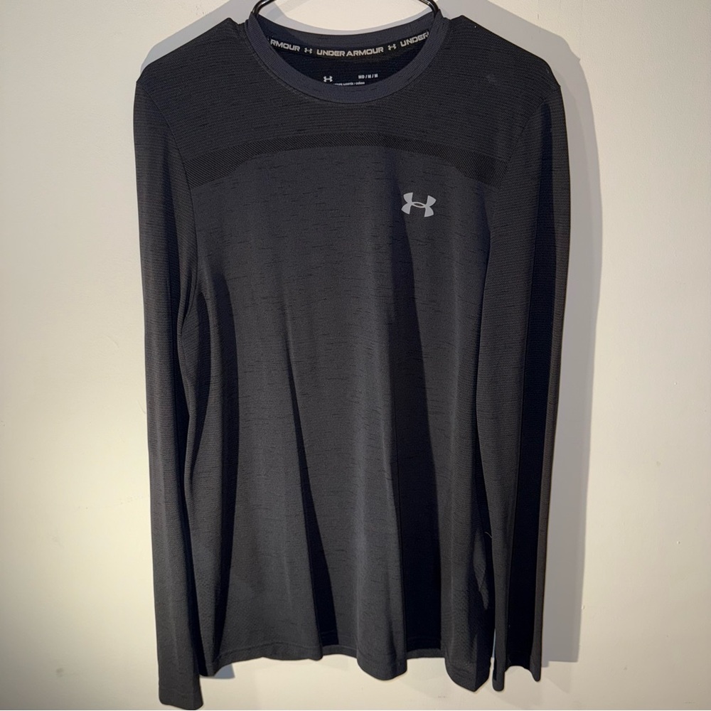 Under Armour Men's Size MD Seamless LS